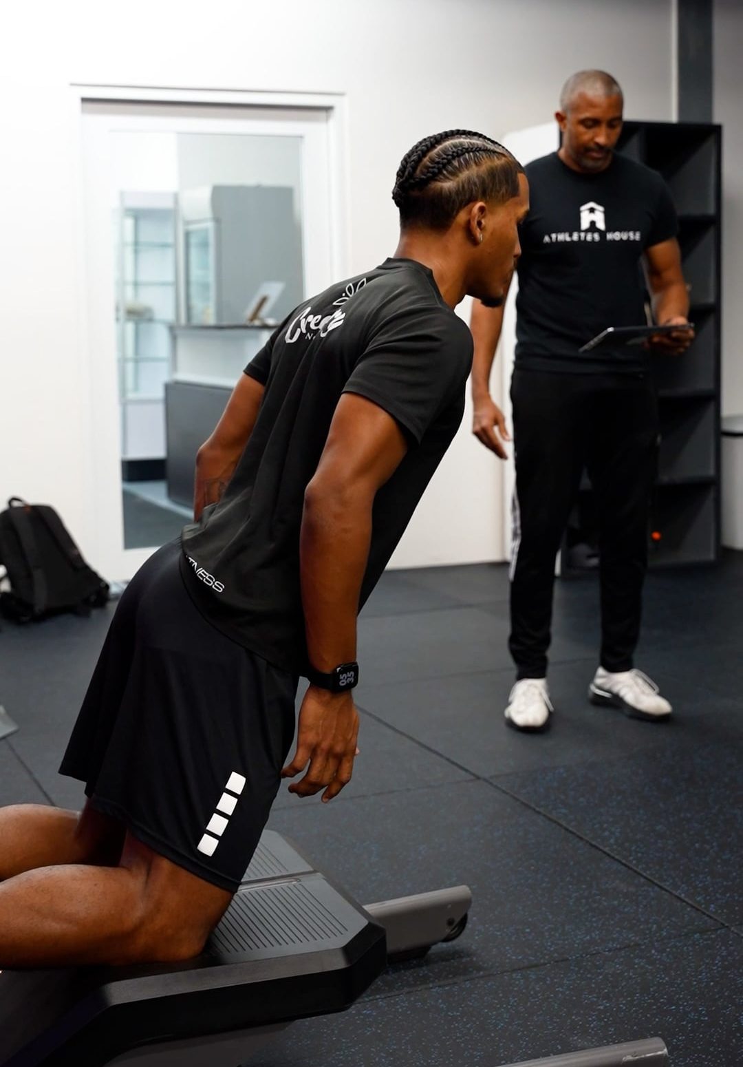 NJP_4025.00_03_02_53.Still014_min